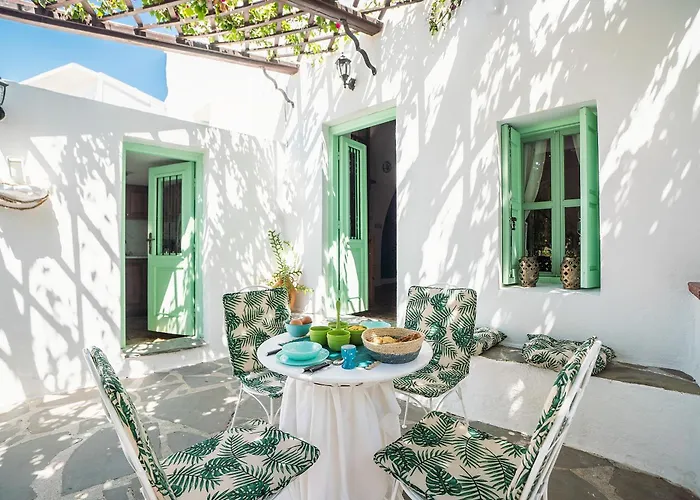 Fedra'S Traditional House